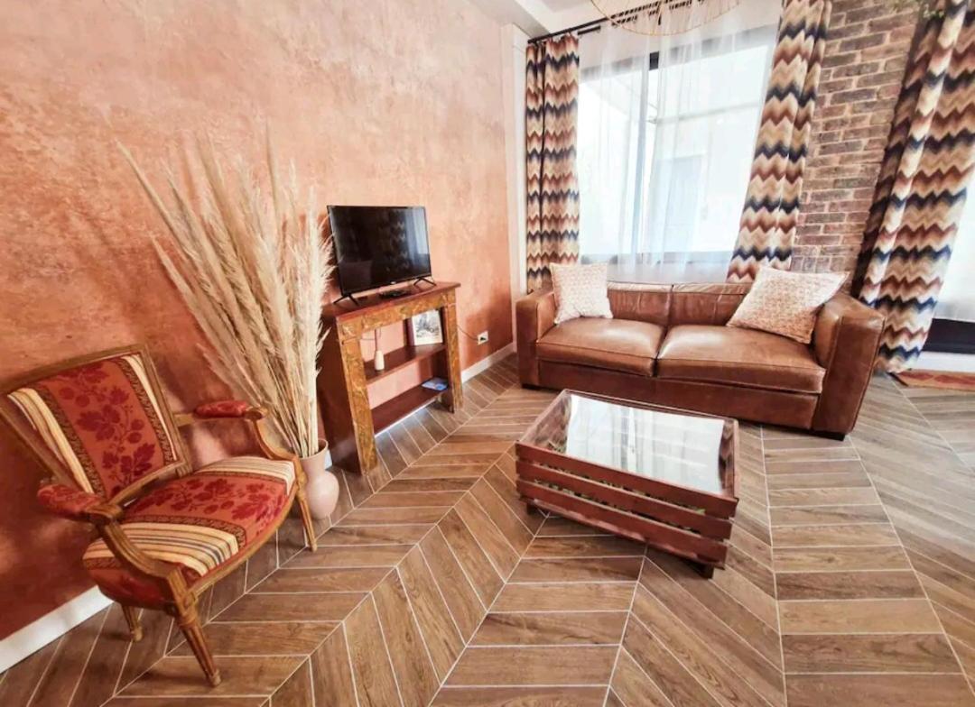 Maison Juliette Клиши Экстерьер фото