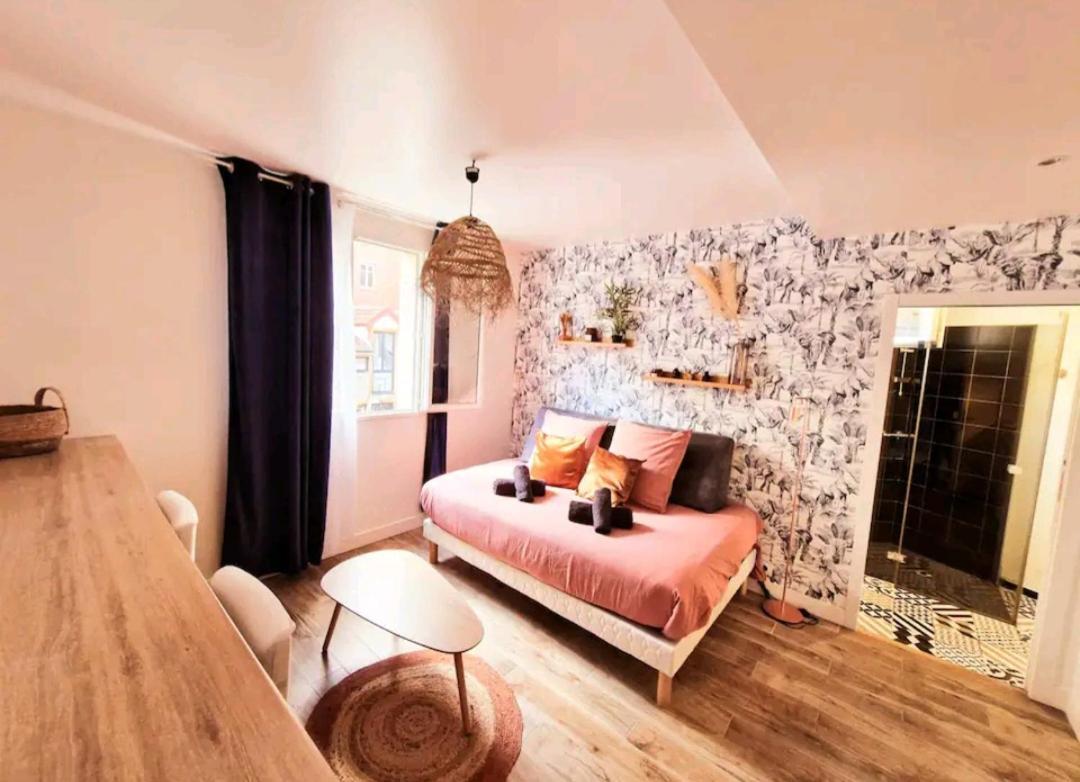 Maison Juliette Клиши Экстерьер фото