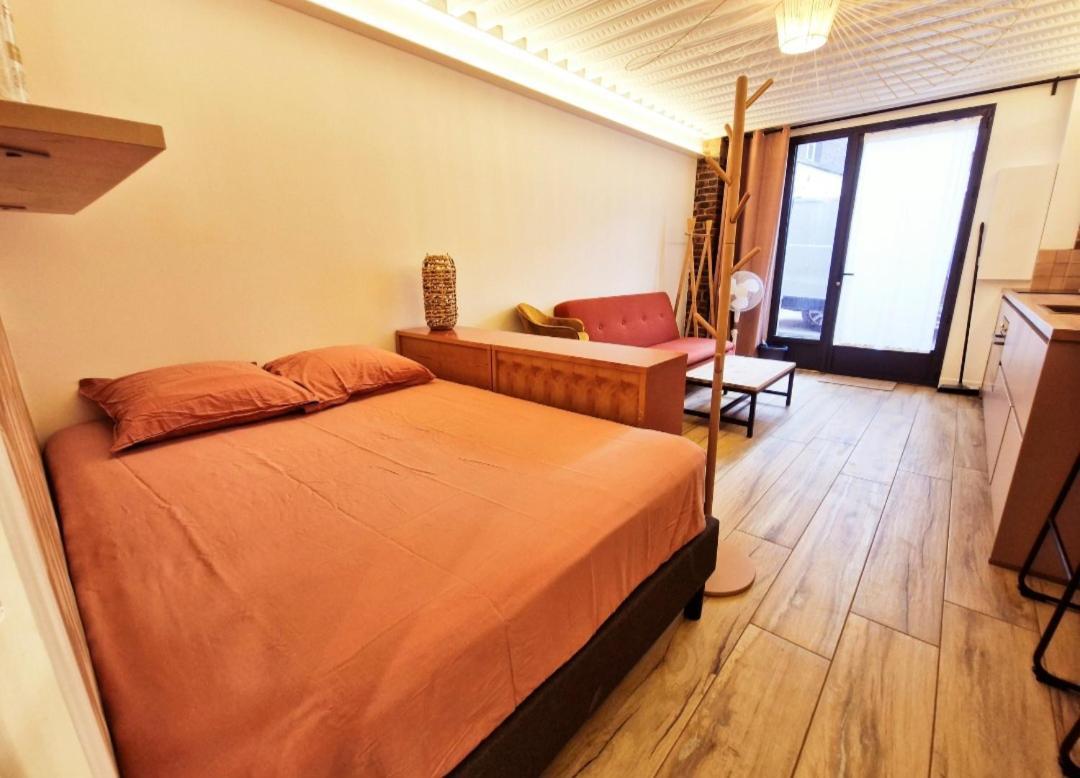 Maison Juliette Клиши Экстерьер фото