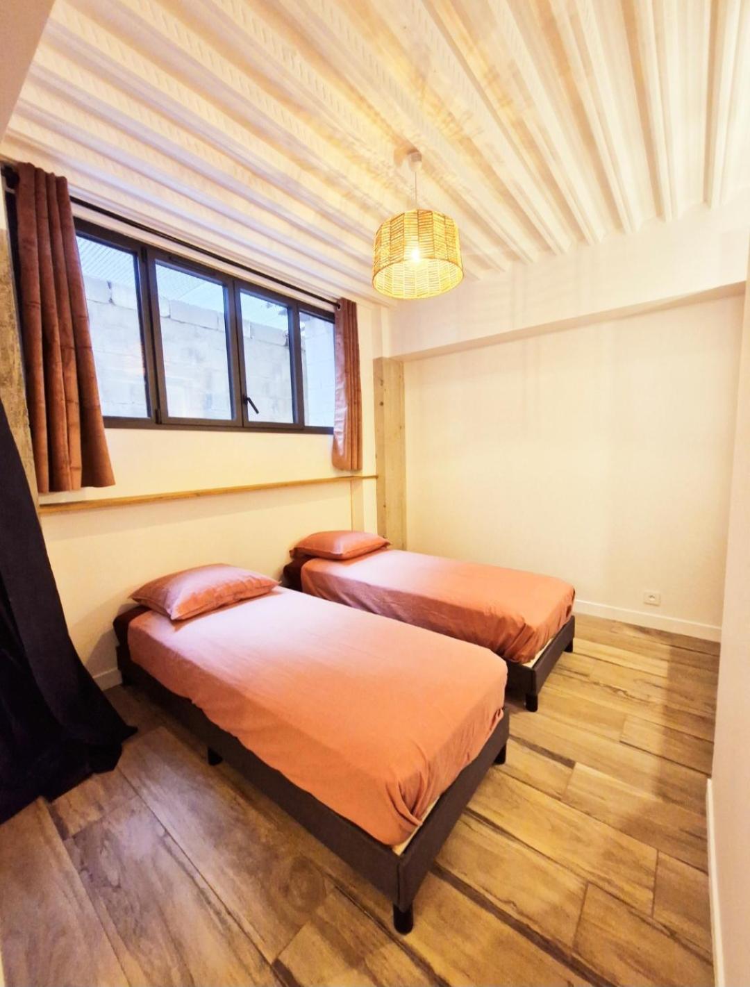 Maison Juliette Клиши Экстерьер фото
